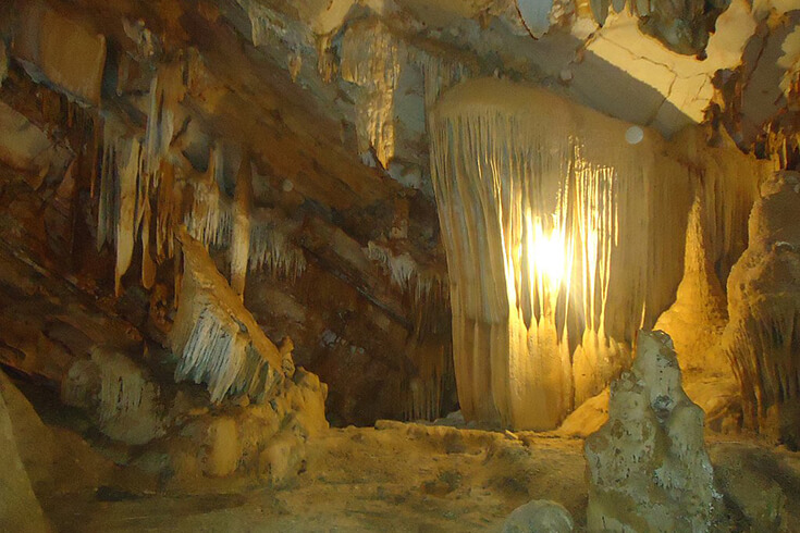La grotte de But